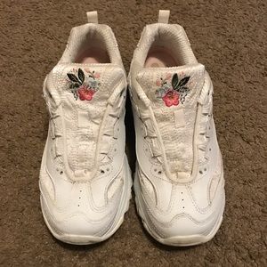 Sketchers D’lite Bright Blossom White Floral Sneakers Women’s Size 8